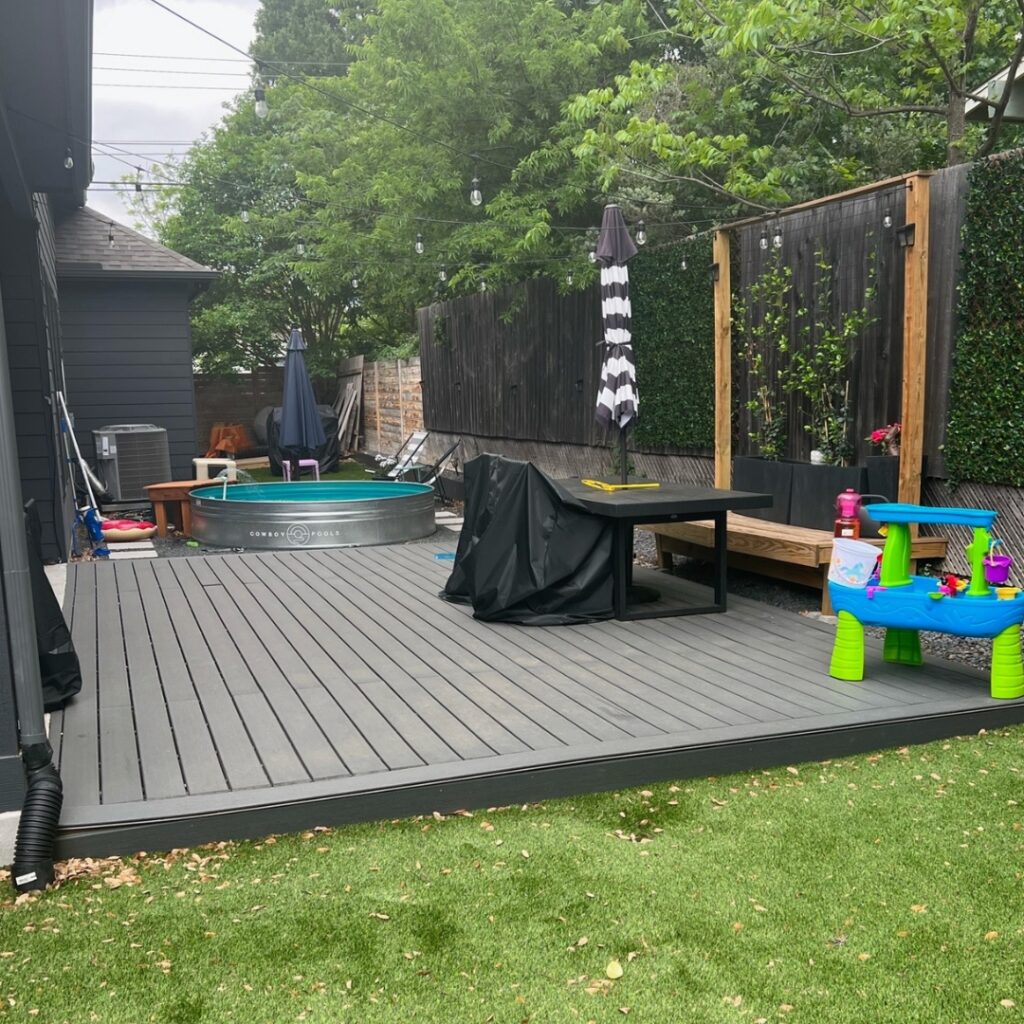 Quality deck construction for backyard or patio use