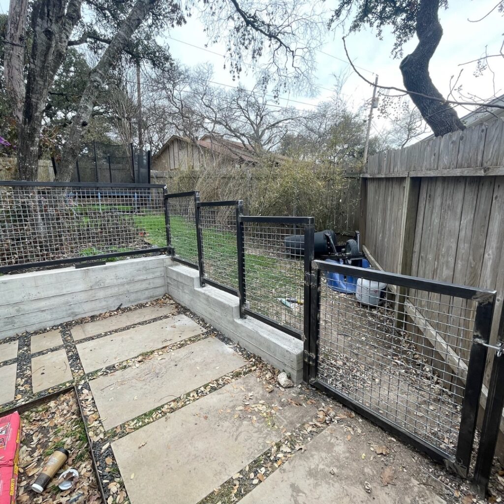 Stylish bull panel fence for Texas property