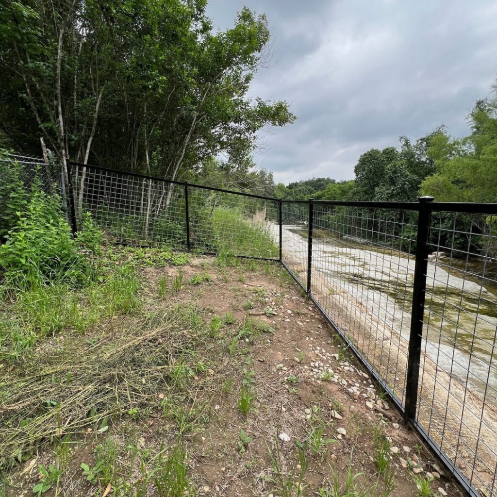 Stylish bull panel fence for Texas property