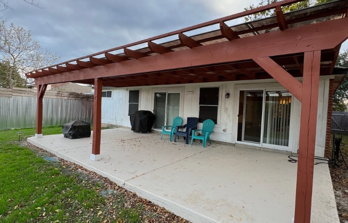 Rebuilt pergola with Apollo roof system fully installed